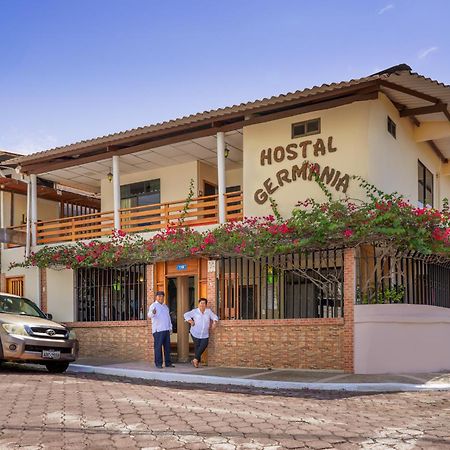 Hospedaje Germania Puerto Ayora  Exterior photo