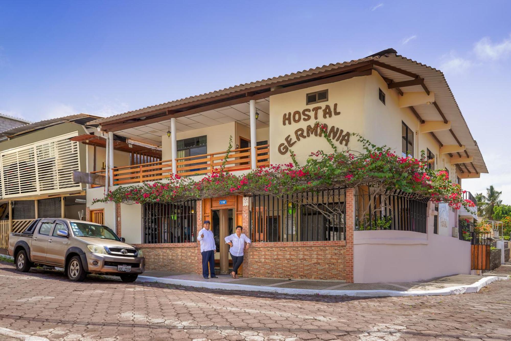 Hospedaje Germania Puerto Ayora  Exterior photo